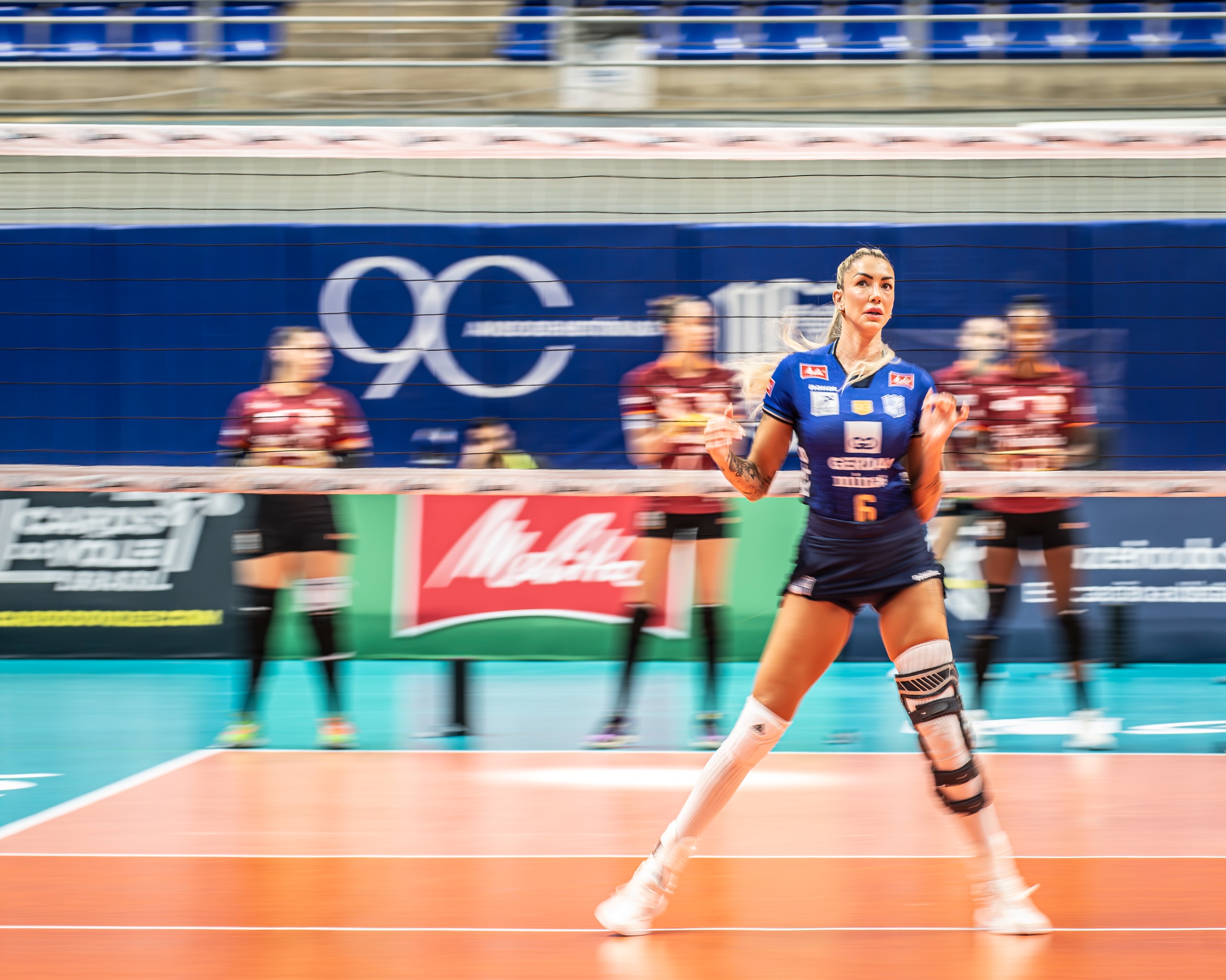 Minas vence o Osasco e recebe o Praia Clube pela última rodada da Superliga Feminina